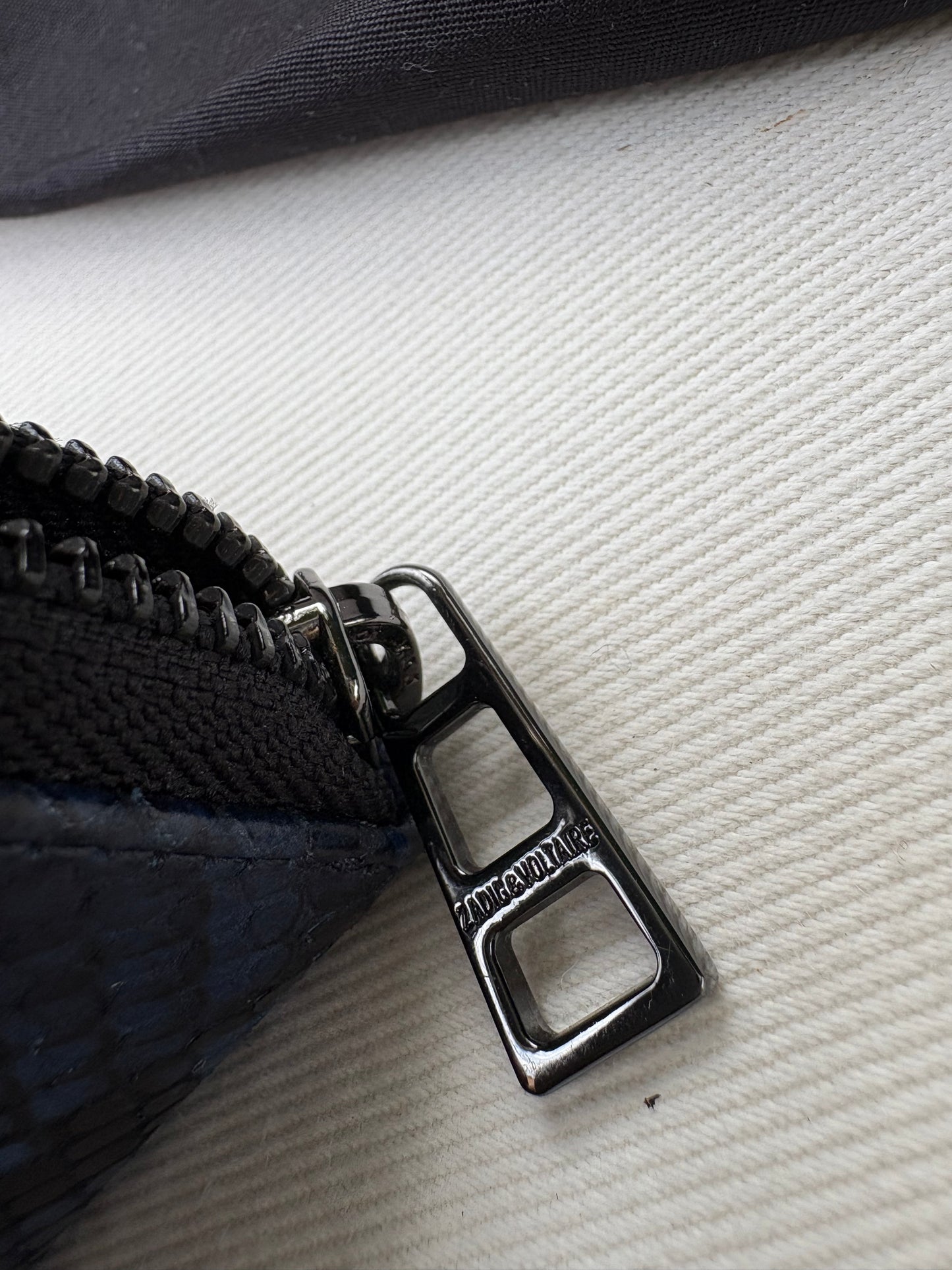 ZADIG & VOLTAIRE. Monedero snake print