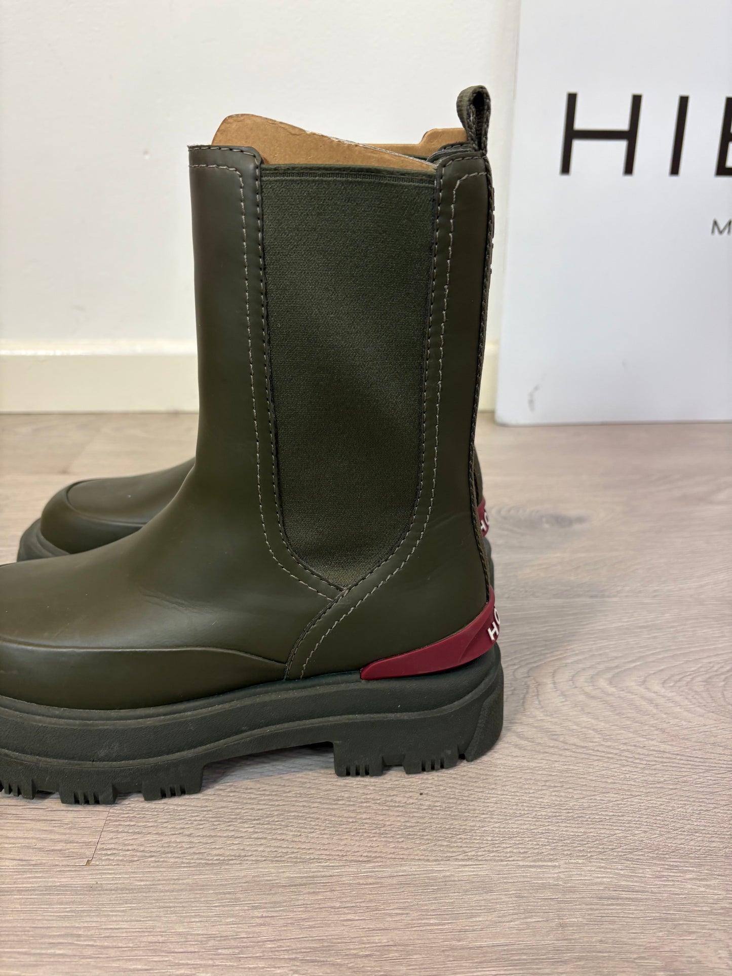 HOFF. Botas verdes textura T.39