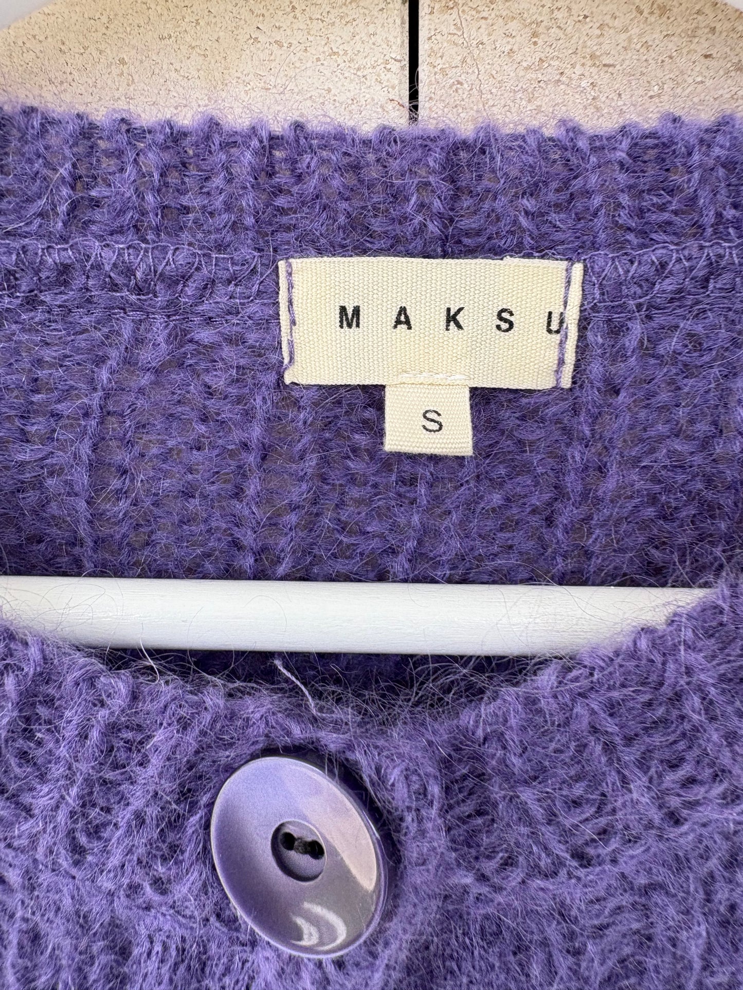 MAKSU. Cárdigan de punto lana mohair