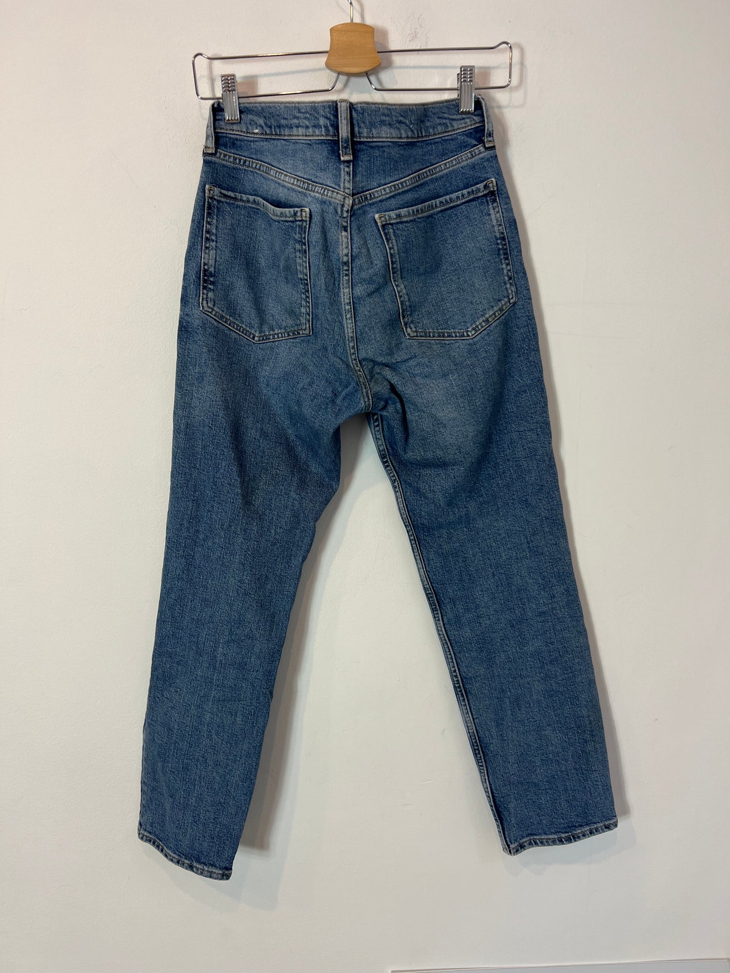 MANGO. Pantalón denim recto claro T.36