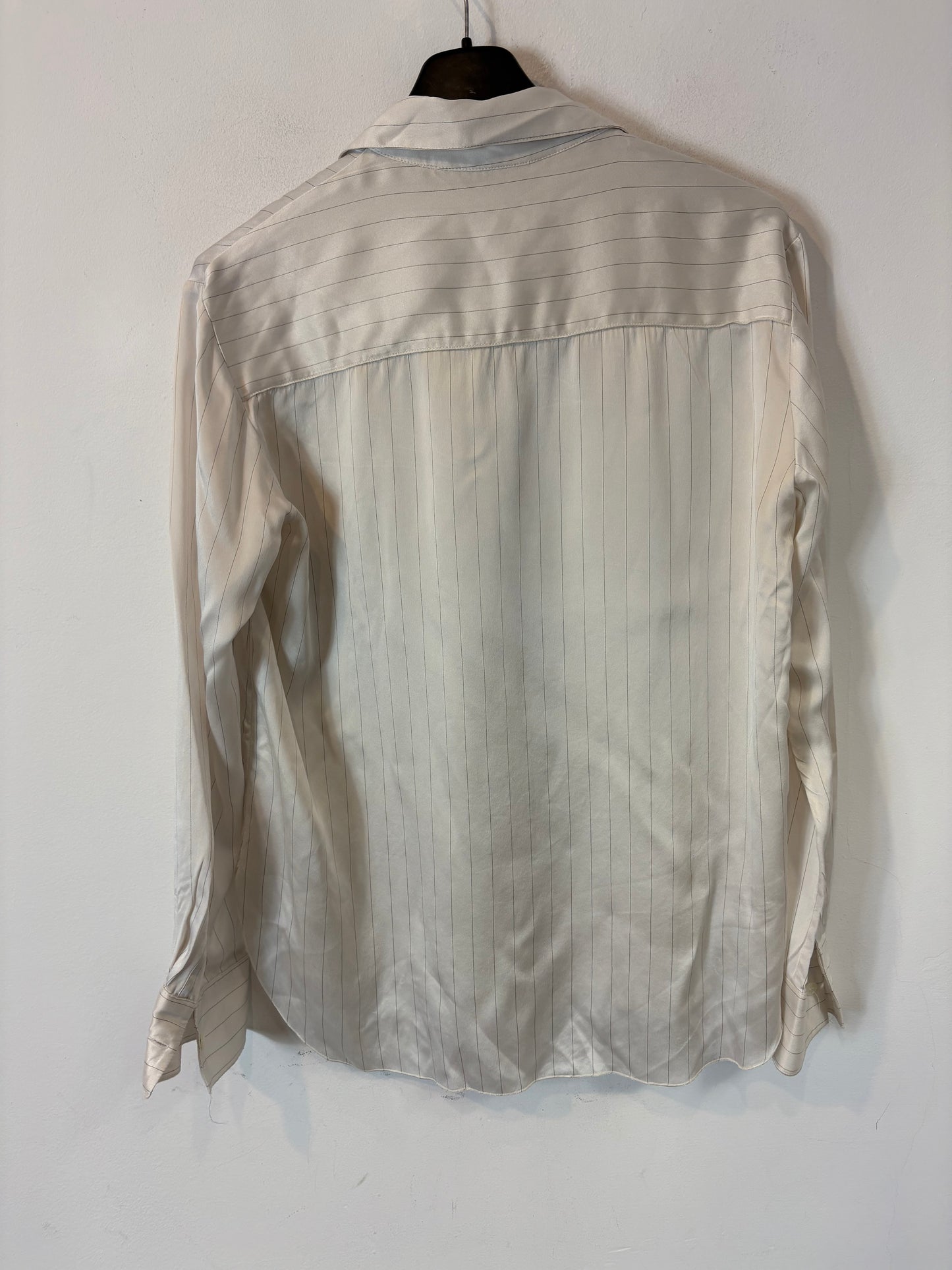 ZARA. Blusa satinada rayas