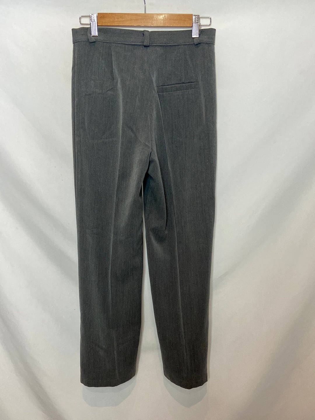 THE ARE. Grey pleated trousers TU (S)