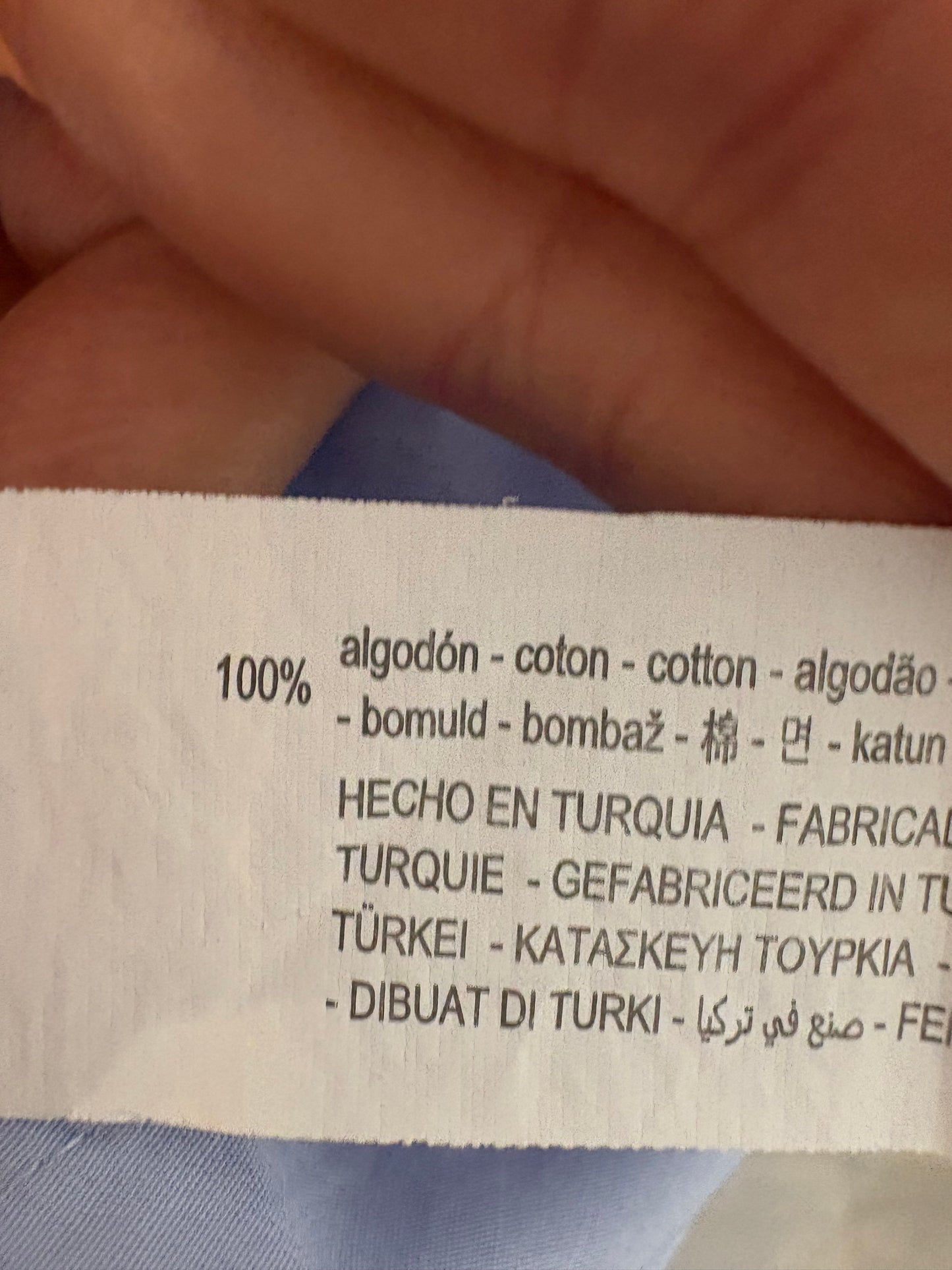 ZARA. Camisa oxford azul bolsillo