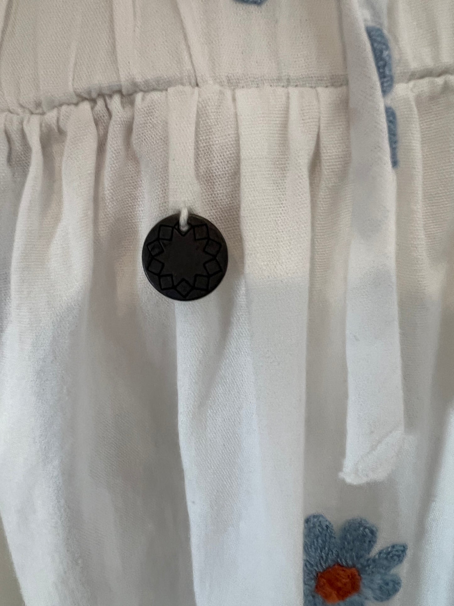 NÜMPH. Vestido midi blanco flores. T XS