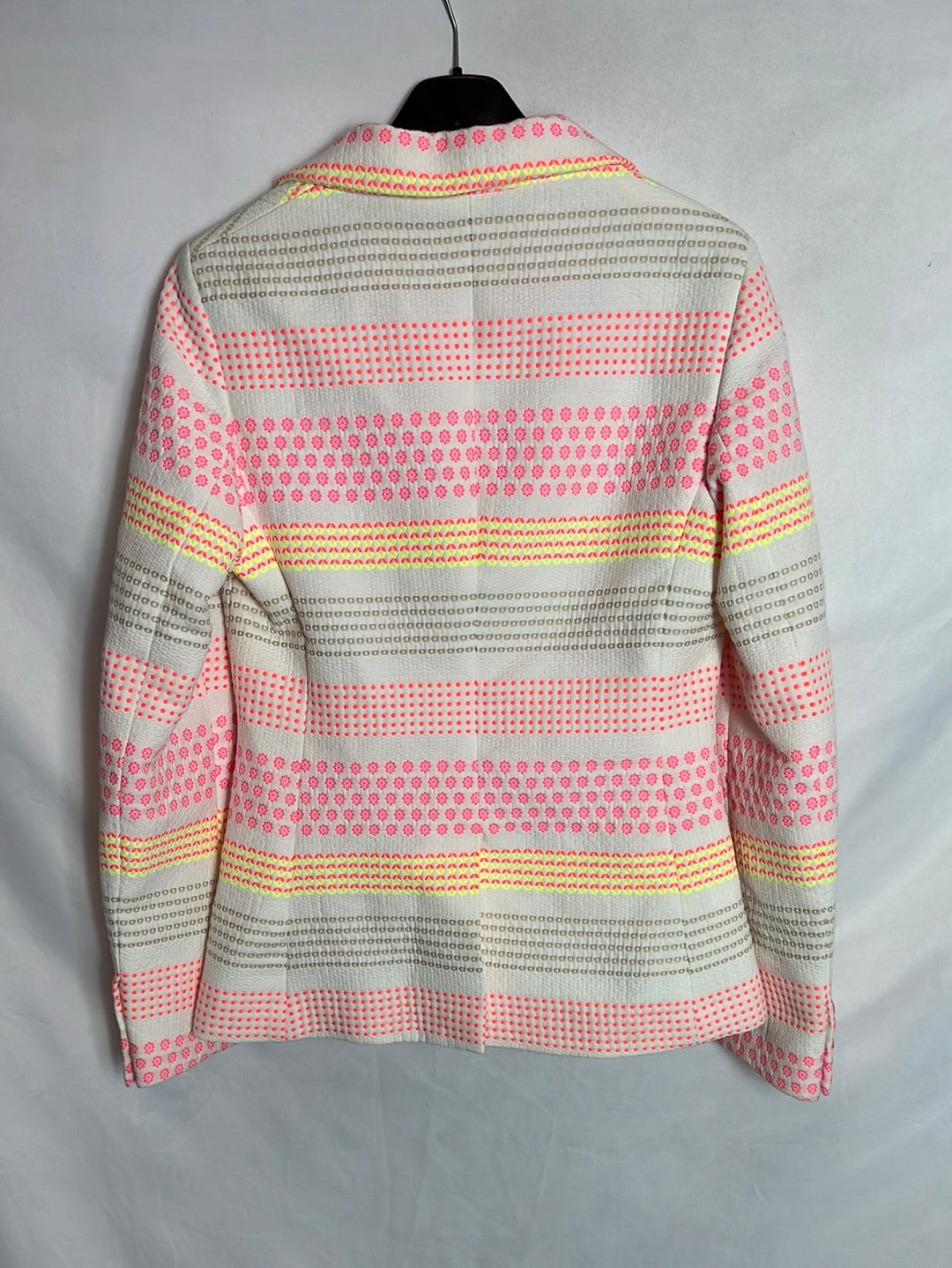 VILAGALLO. Blazer texturas colores flúor. T M