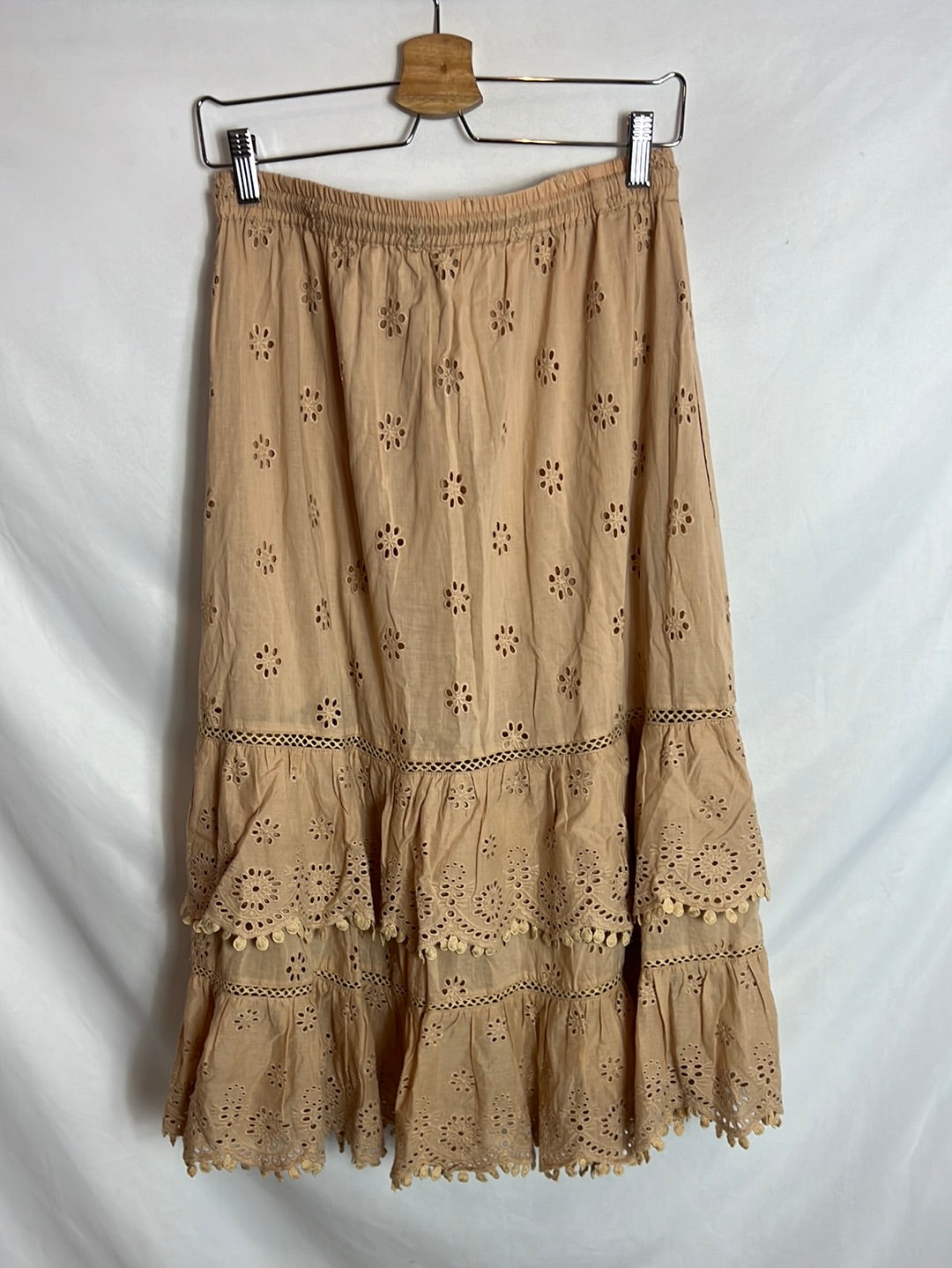 PITI CUITI. Total look rosa empolvado troquelado. T M/L