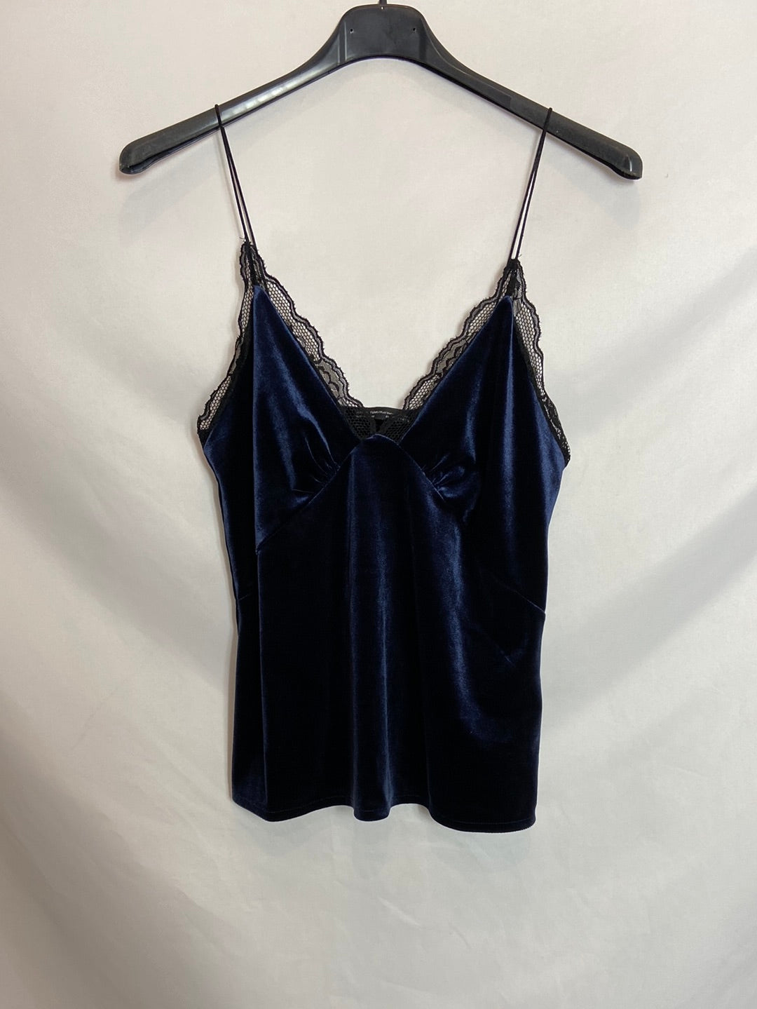 ZARA. Top lencero terciopelo. T.s