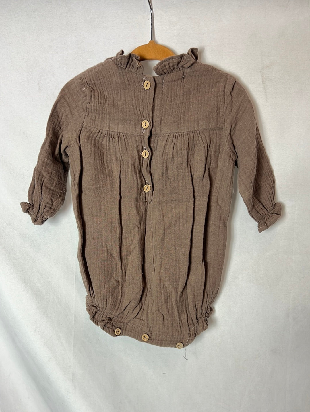 BRITIX KIDS. Brown bambula frog. T 6-12 months