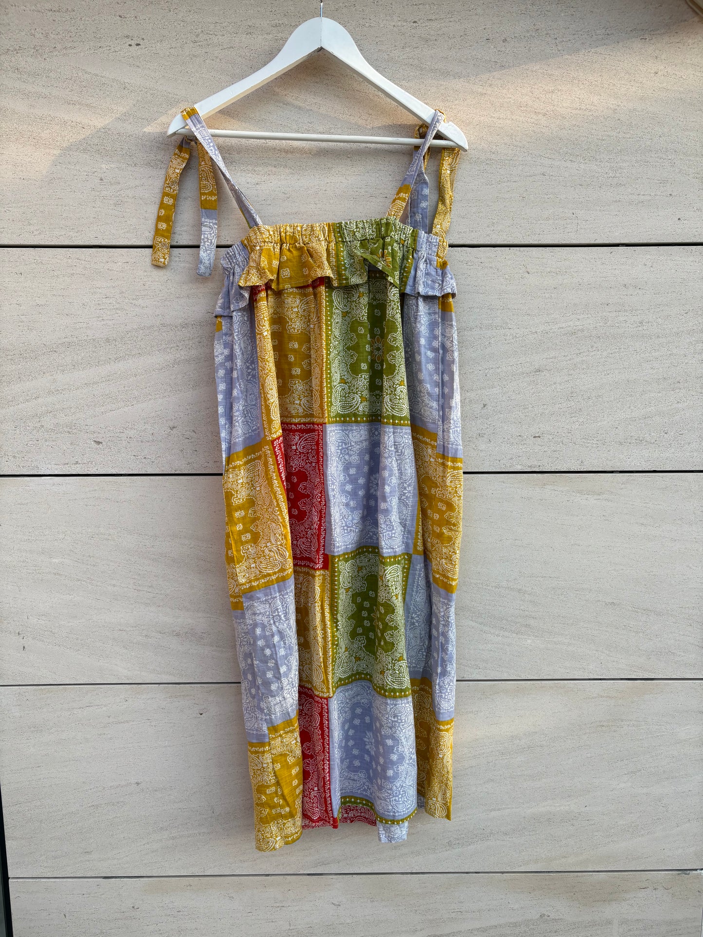 COMPAÑIA FANTASTICA. Vestido midi tirantes multicolor