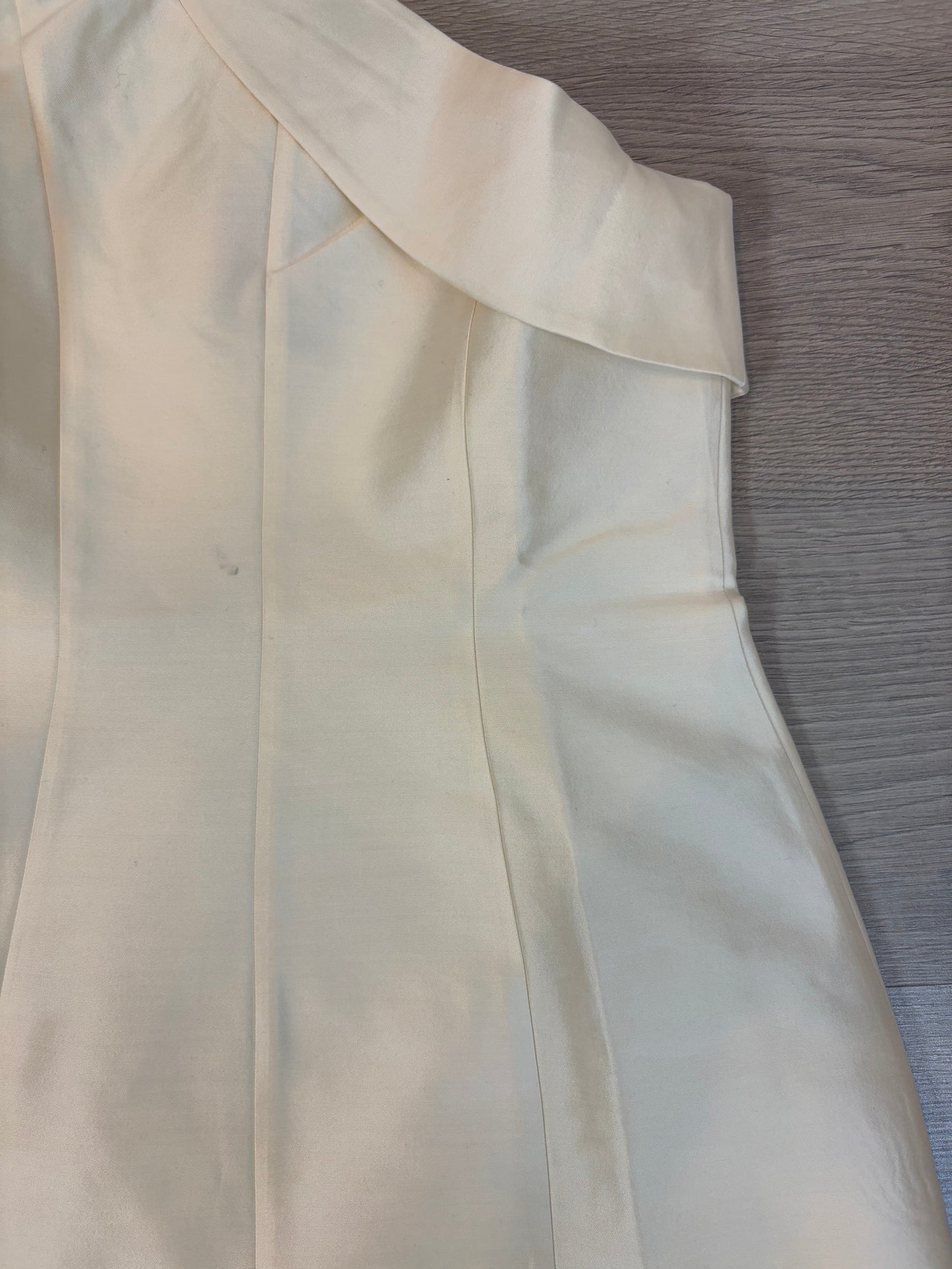 FABRIQUE by VIKTORIA CHAN. Asymmetrical ecru silk top. Size 2 (M)