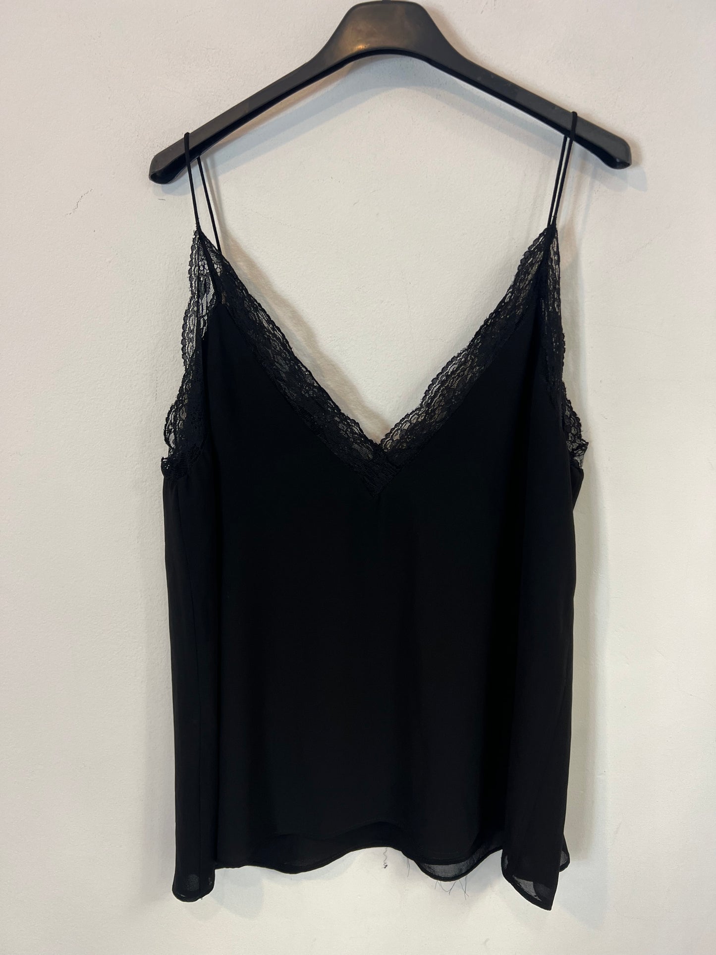 ZARA. Top negro lencero. T L