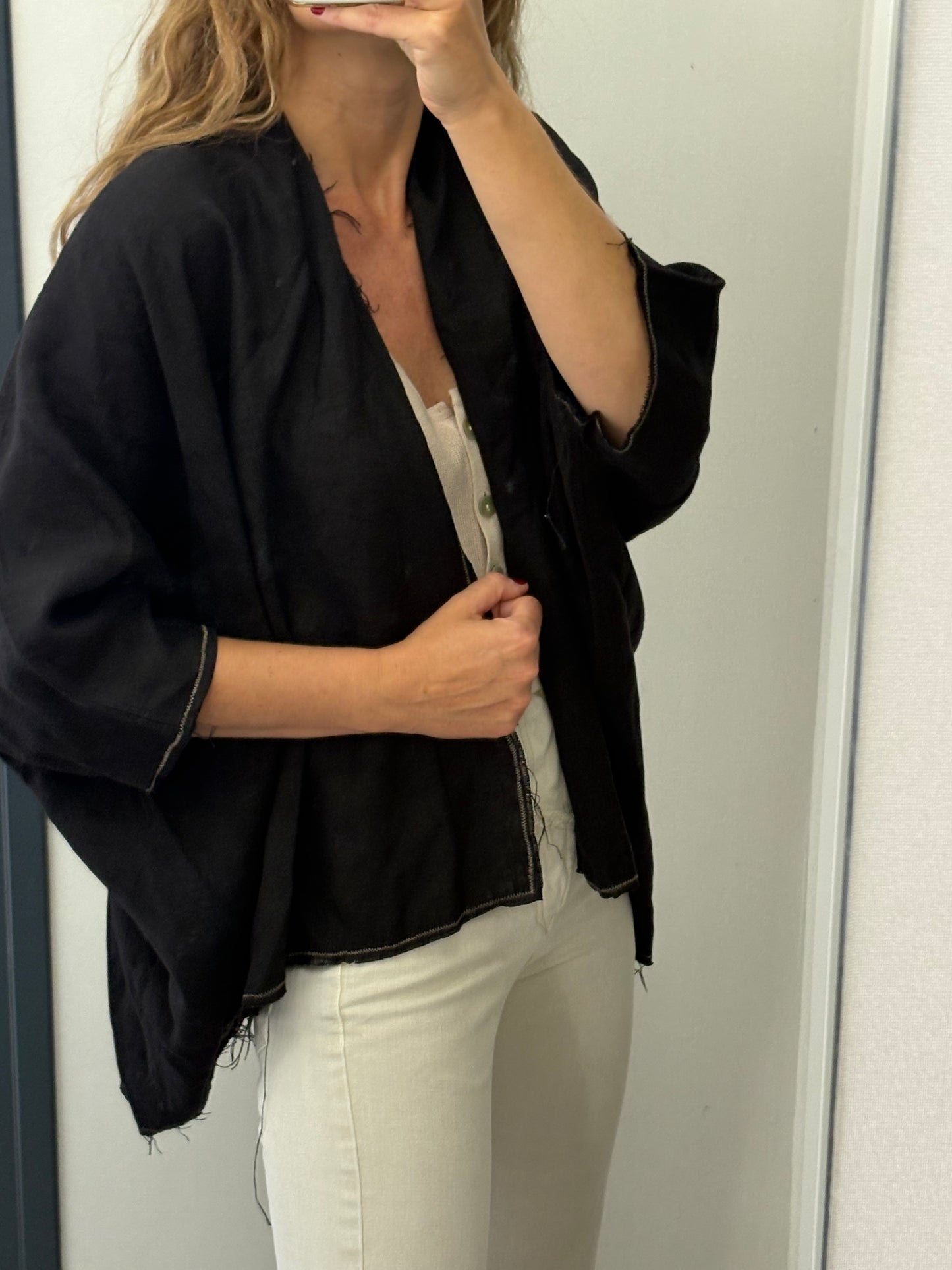 FINESTRA MENORCA. Kimono negro 100% lino