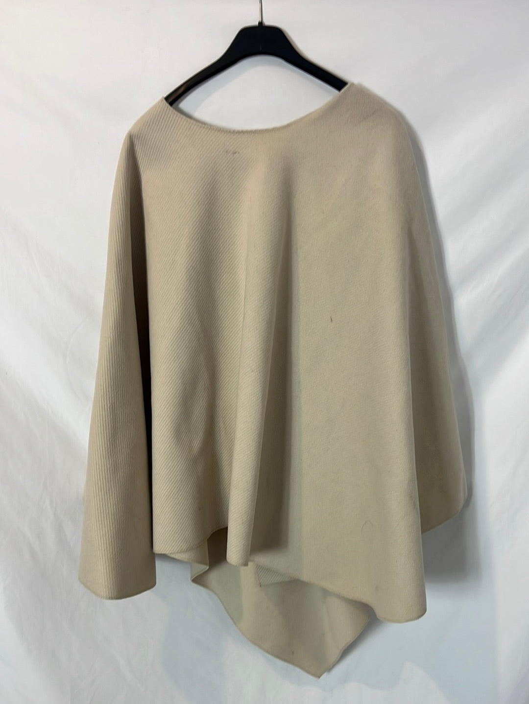 BY AZALEA. Poncho de palo beige TU(m/l)