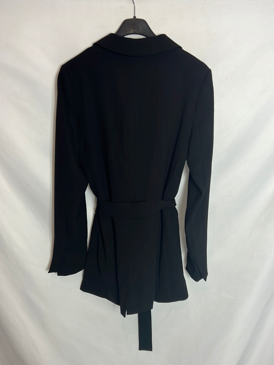 H&M.,blazer fluida larga cinturón . T 38