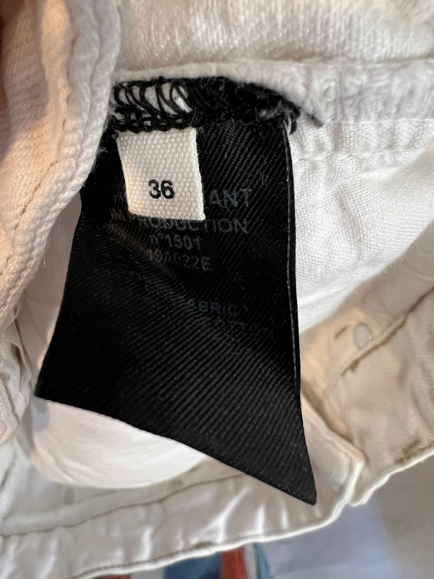 ISABEL MARANT. Denim blanco crop costuras. T 36