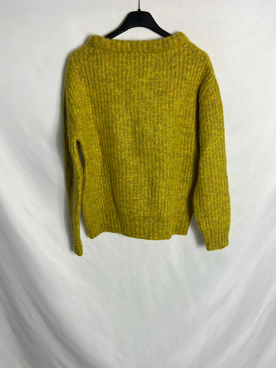 ZARA. Mustard knit sweater, size M