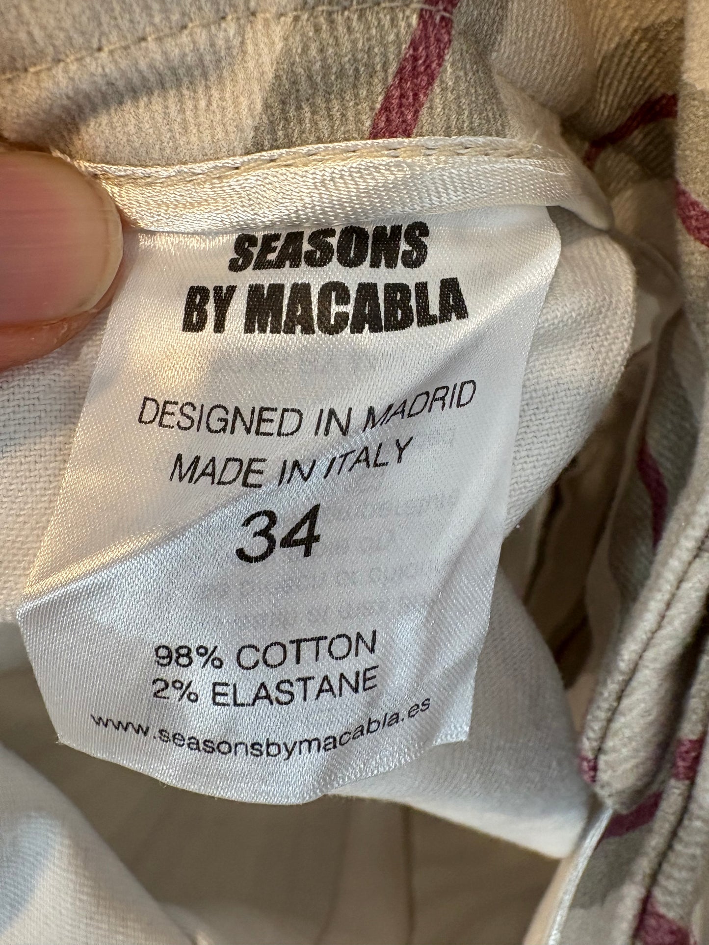 SEASONS BY MACABLA. Pantalón denim rayas
