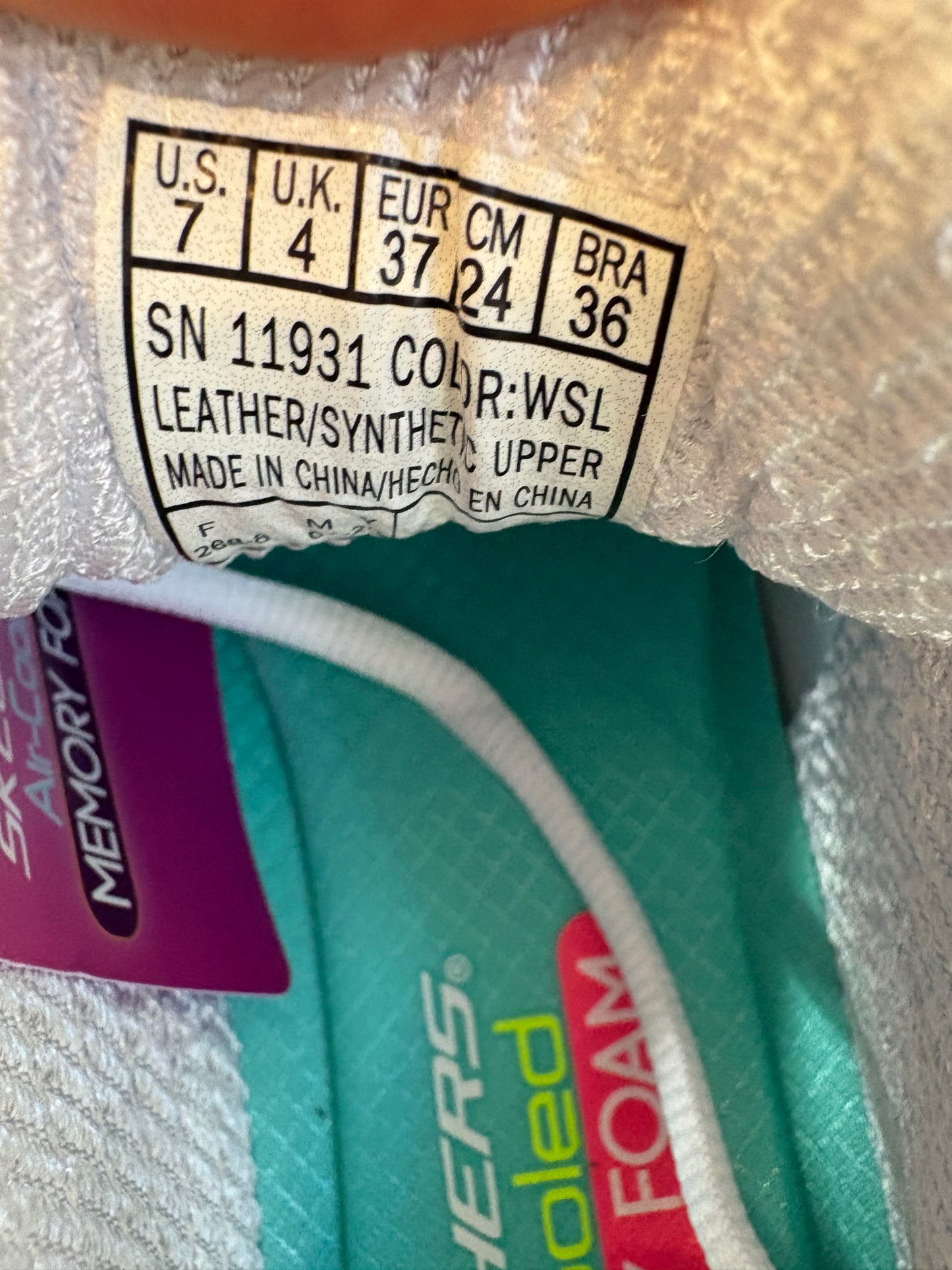 SKECHERS. Zapatillas plataforma d´lites