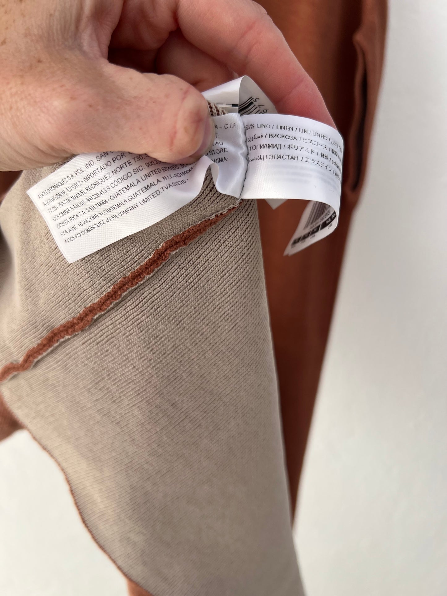 ADOLFO DOMINGUEZ. Brown knit dress TM