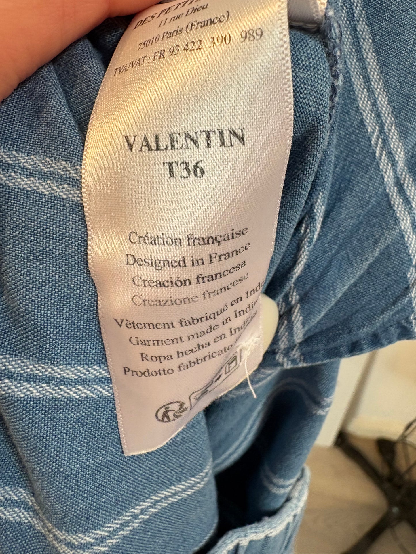 DES PETITS HAUTS. Conjunto denim ligero rayas