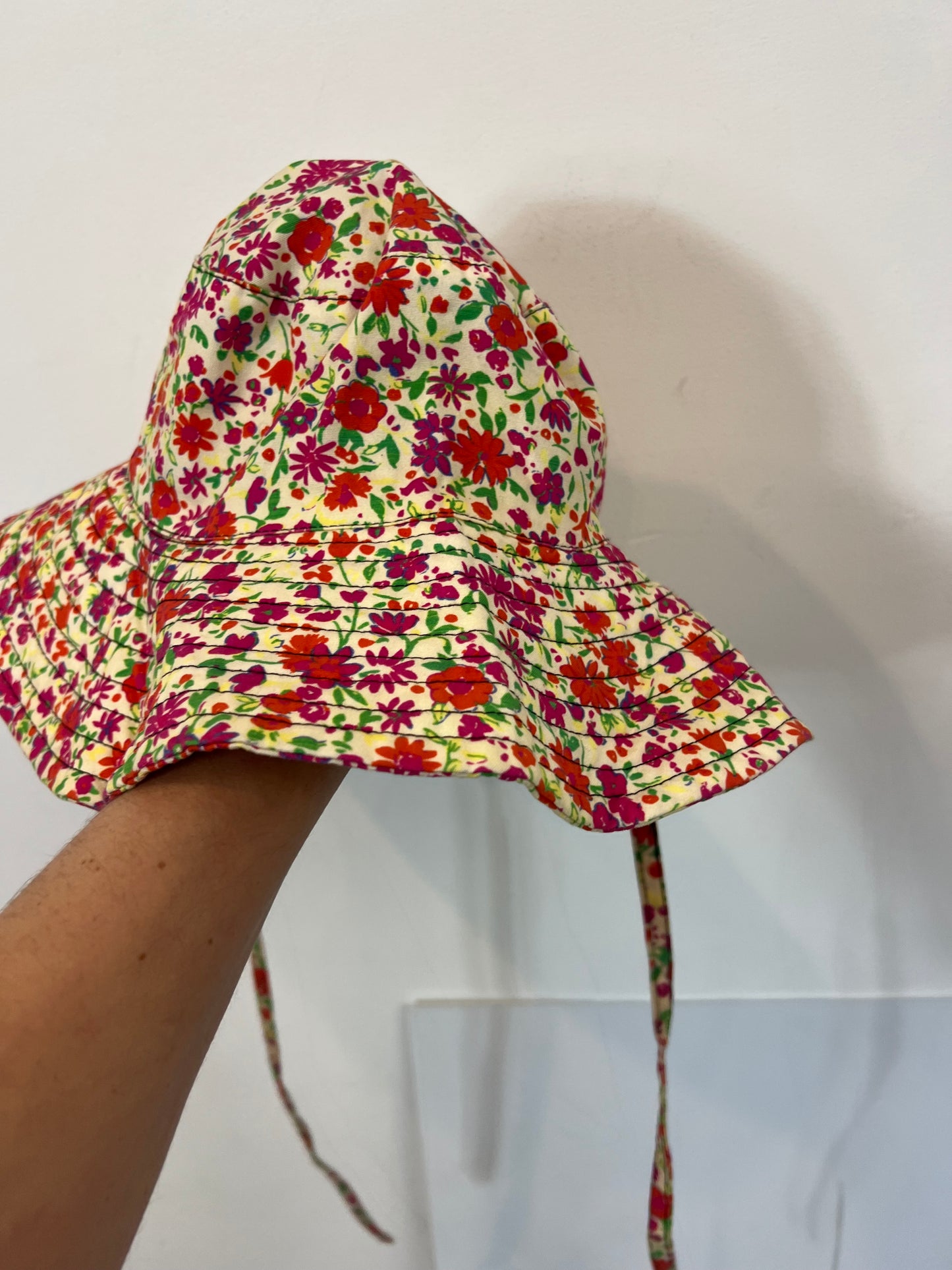 OTRA. Bucket beige flores TU(s/m)