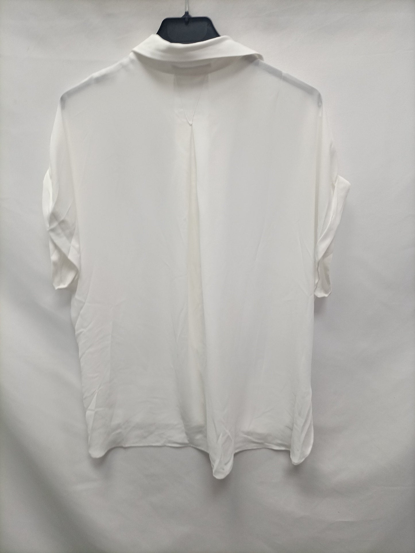 MANGO. Blusa blanca fluida T.s