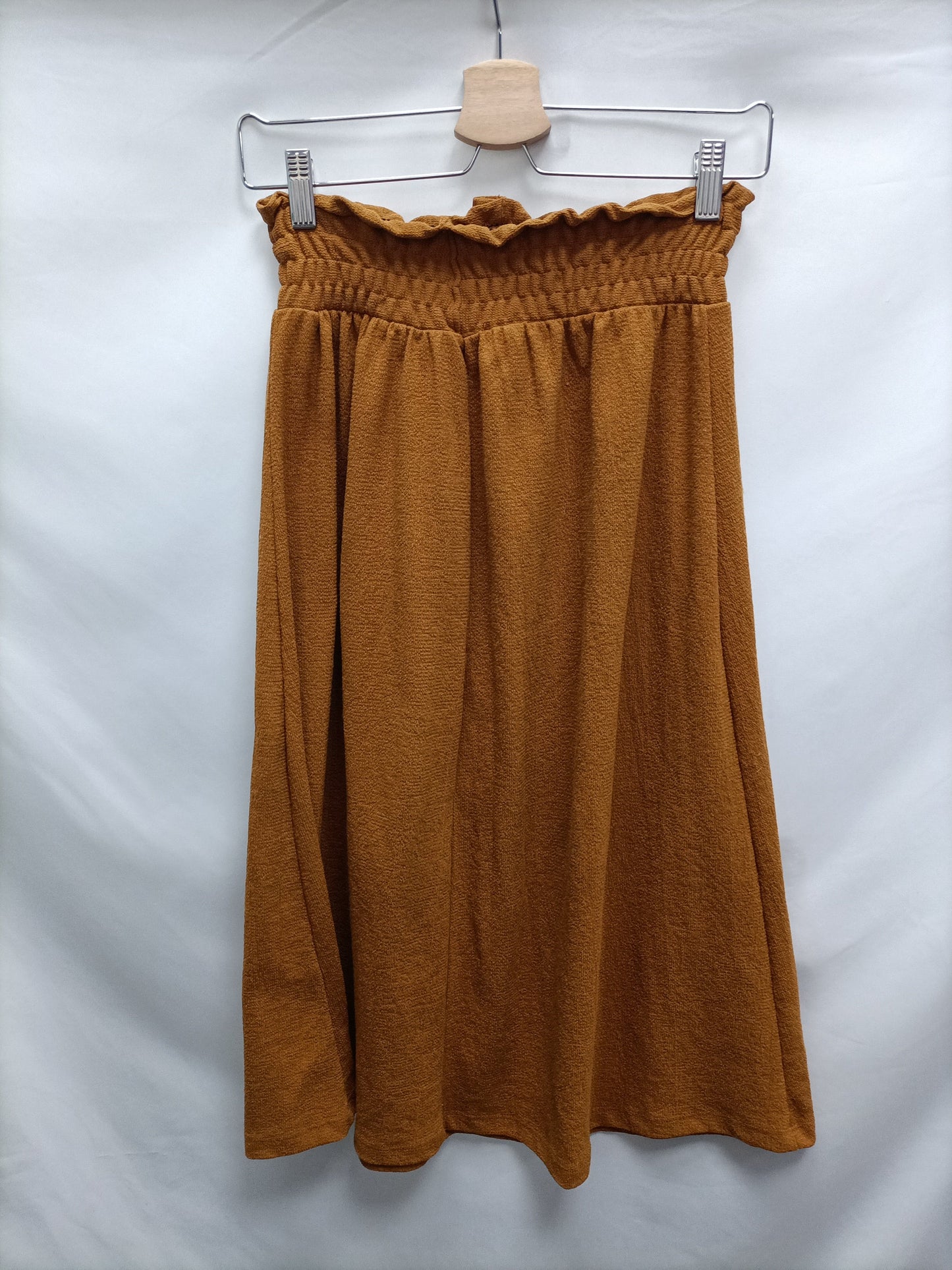 PULL&BEAR. Falda midi camel/mostaza. T S