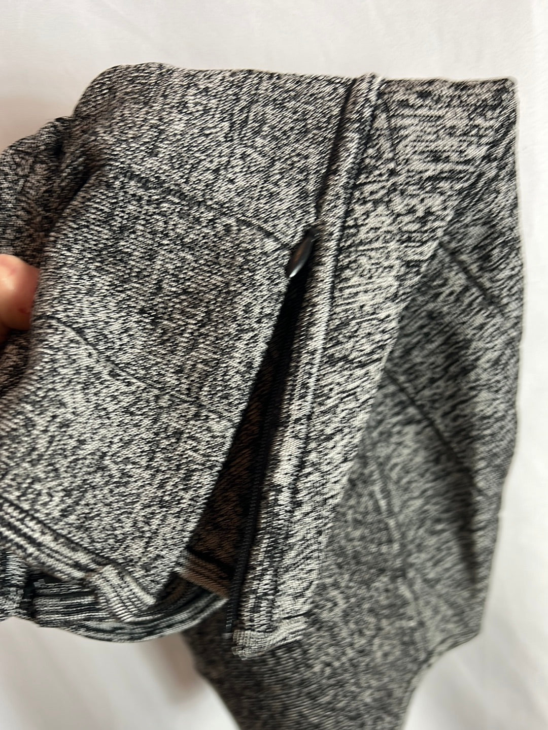 SURFACE TO AIR. Falda corta elástica jaspeada. T 38