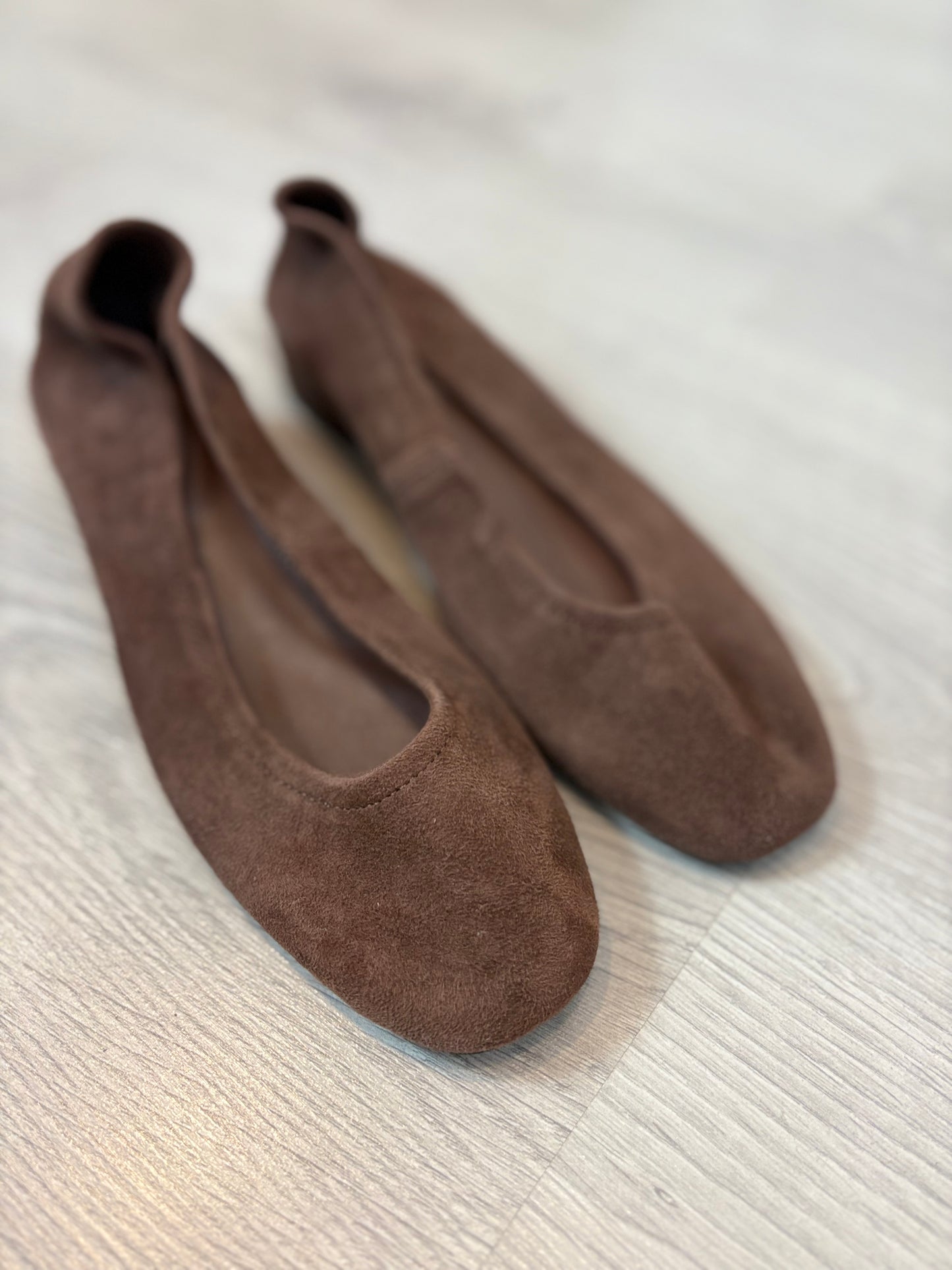 MANGO. Bailarina marrón chocolate. T 38