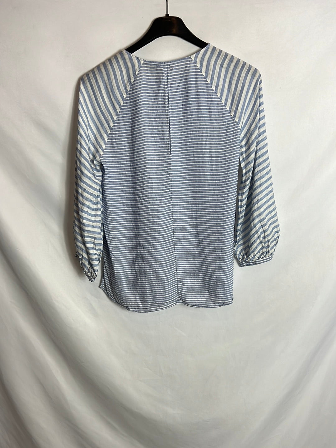 MASSIMO DUTTI. Blusa fluida rayas T.36