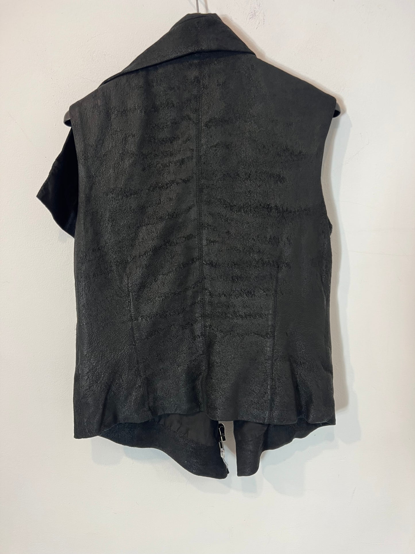 RICK OWENS. Chaleco negro piel T.36