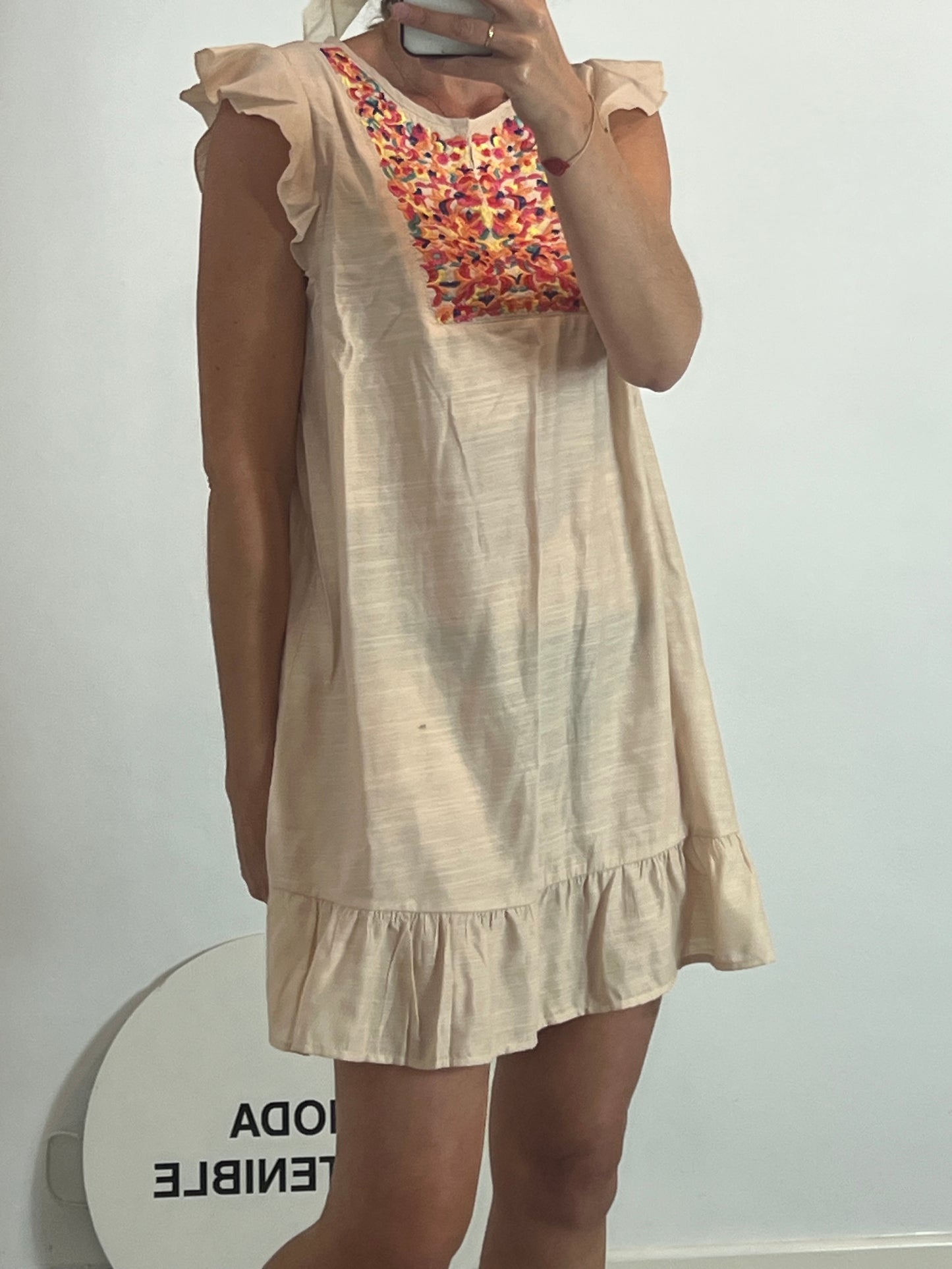 LONESS. Vestido rosa bordado T.xl