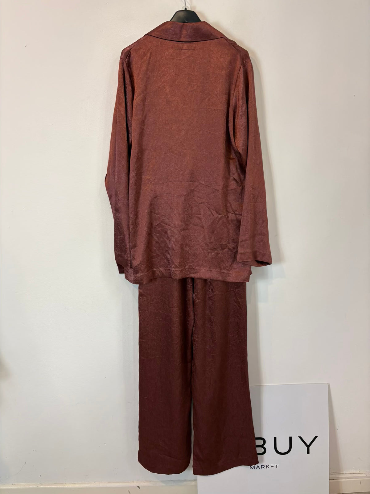 ZARA. Traje de chaqueta rosa oscuro textura
