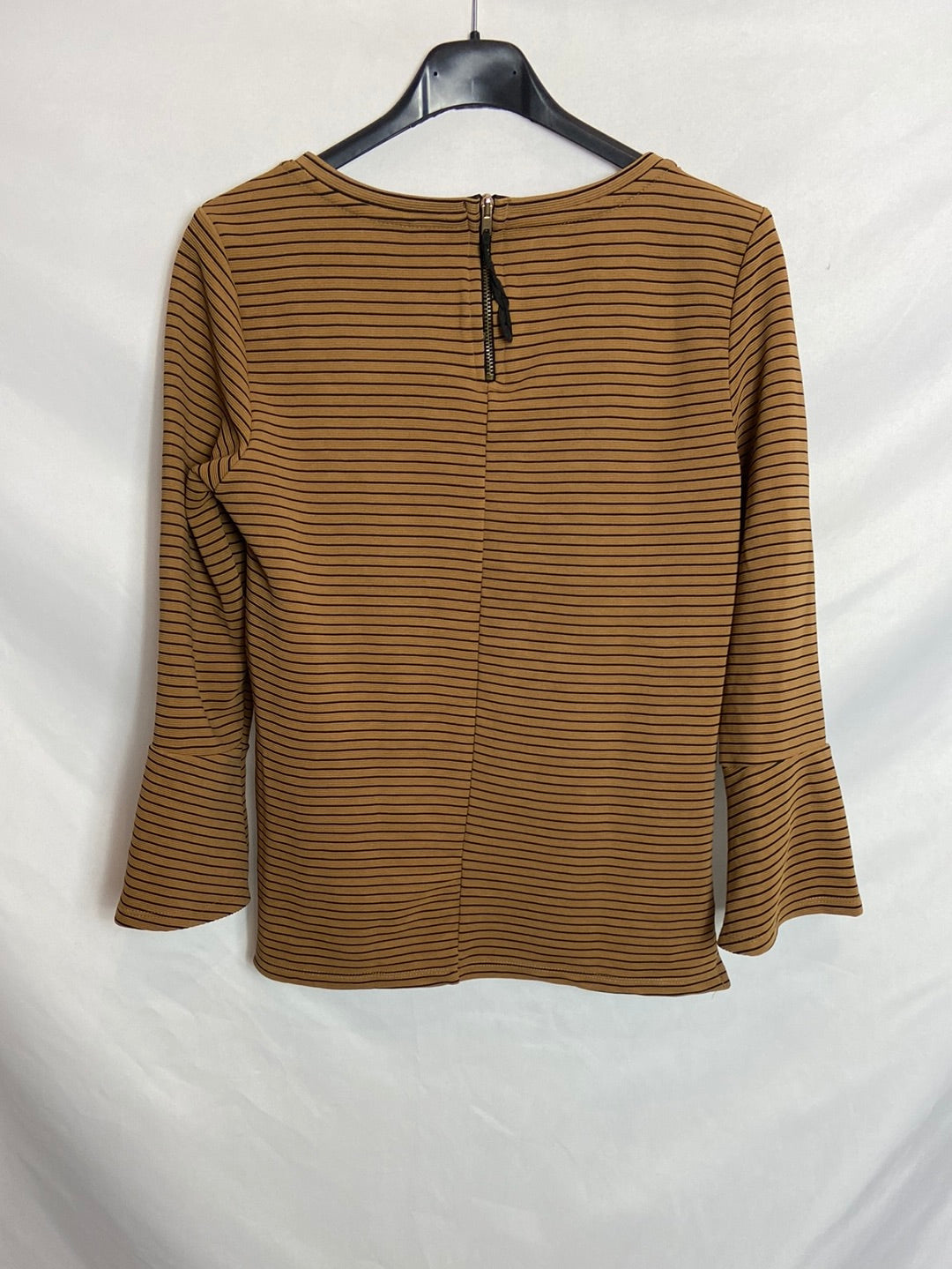 STRADIVARIUS. Top marrón rayas T.S