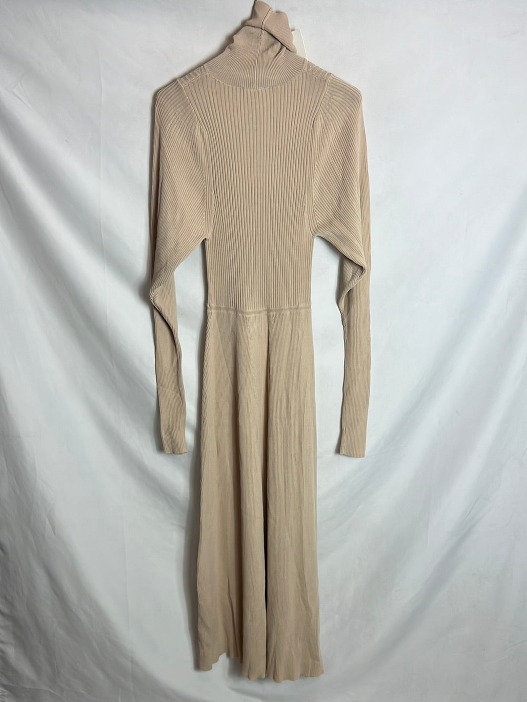 ZARA. Vestido largo canale beige. T S
