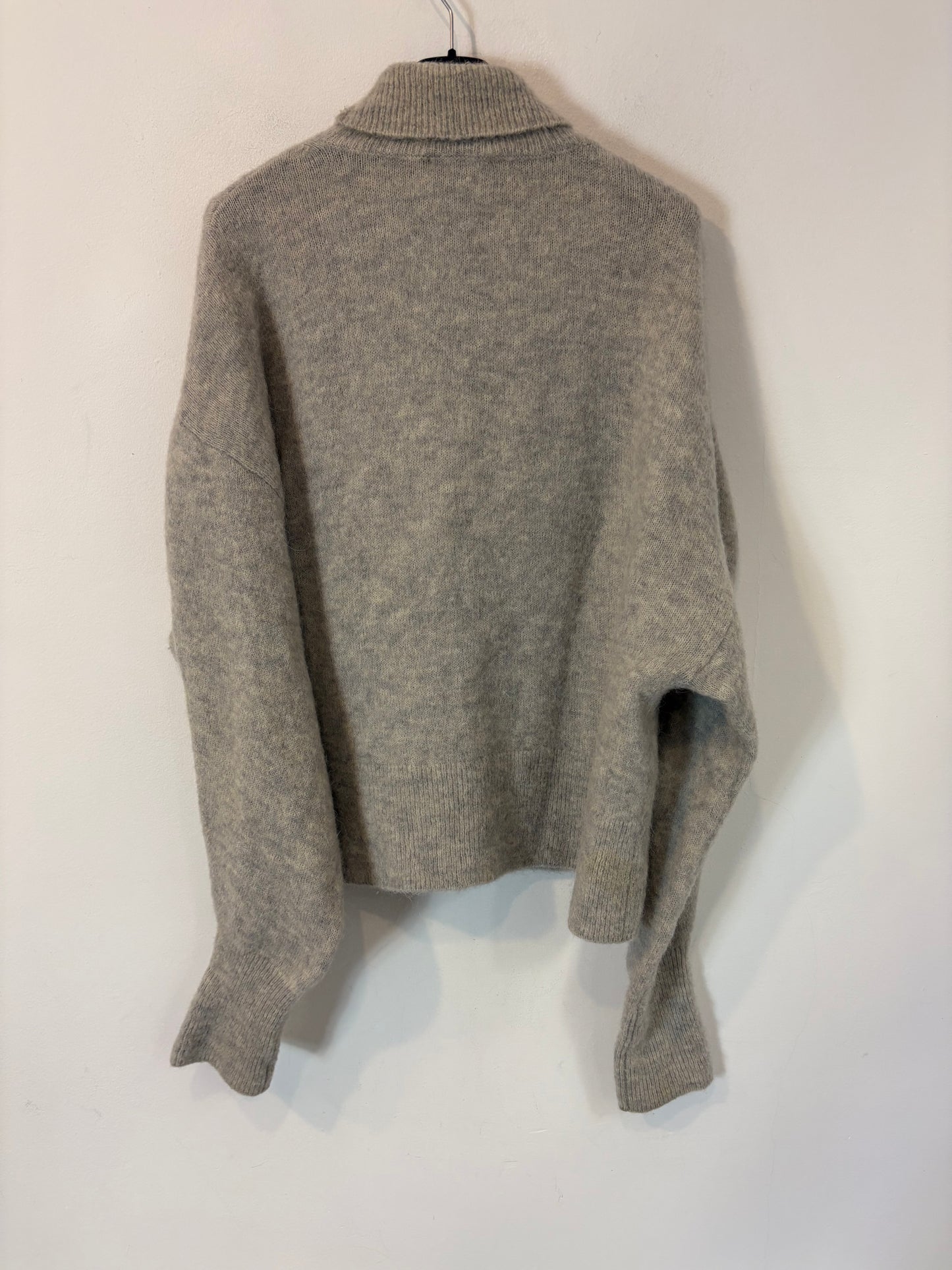 MASSIMO DUTTI. Short green skirt with pocket T.xs