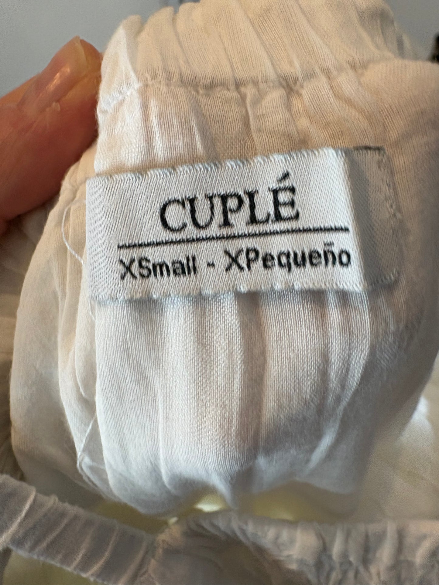 CUPLÉ. Vestido largo blanco detalle espalda