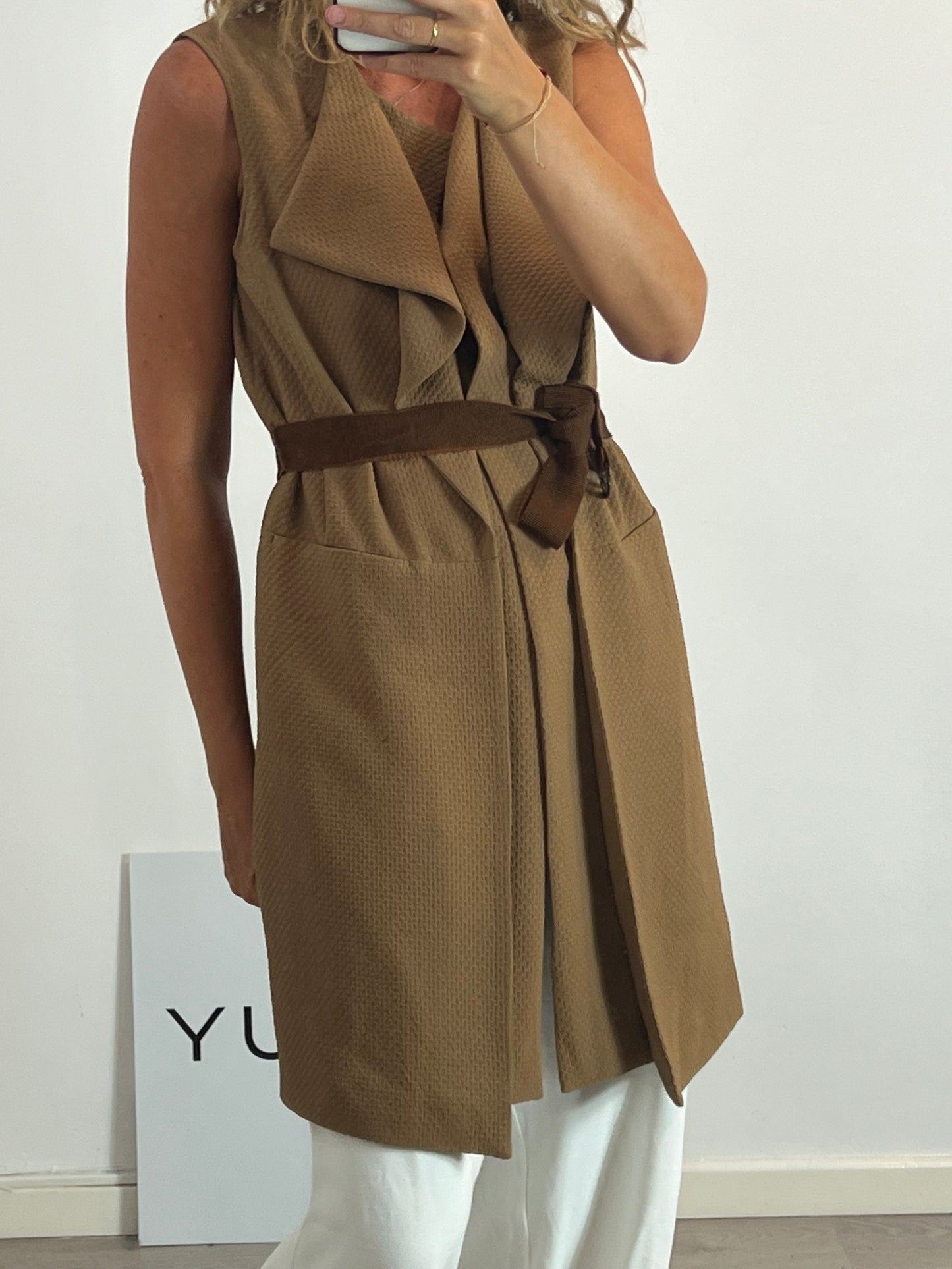 MAX&CO. Chaleco marrón textura. T 40