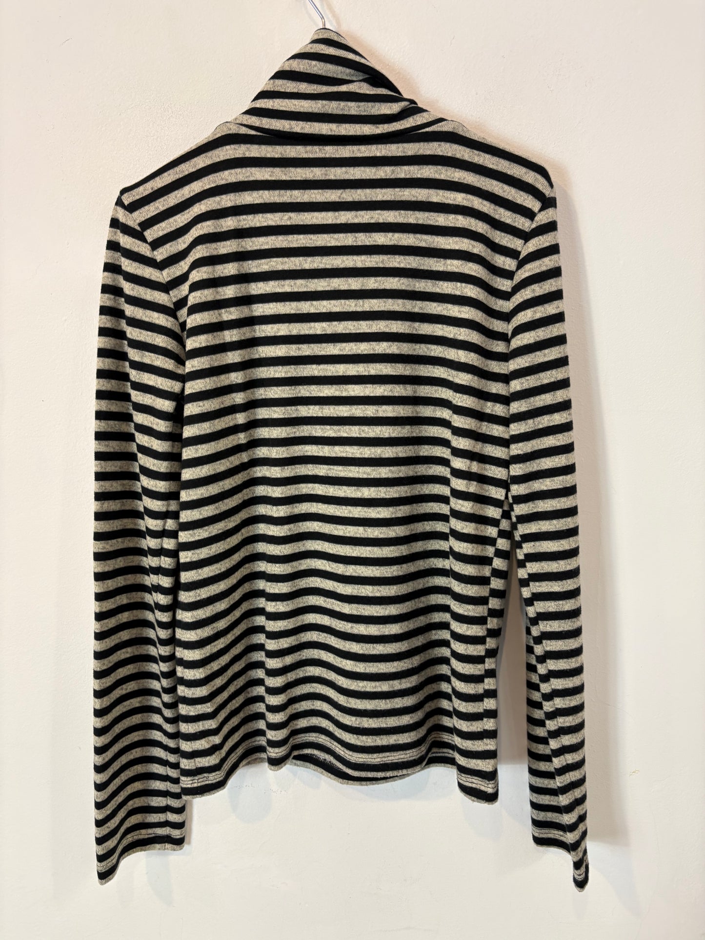 ZARA. Top punto rayas