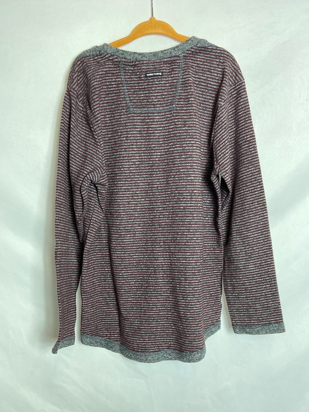 TUMBLE 'N DRY. Grey striped T-shirt. Ages 7-8