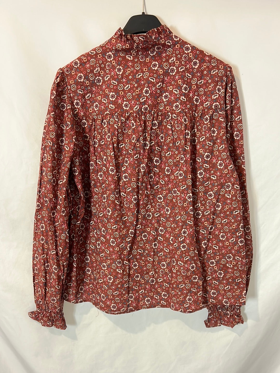 BEA GIMENO. Blusa flores detalle volante. T S