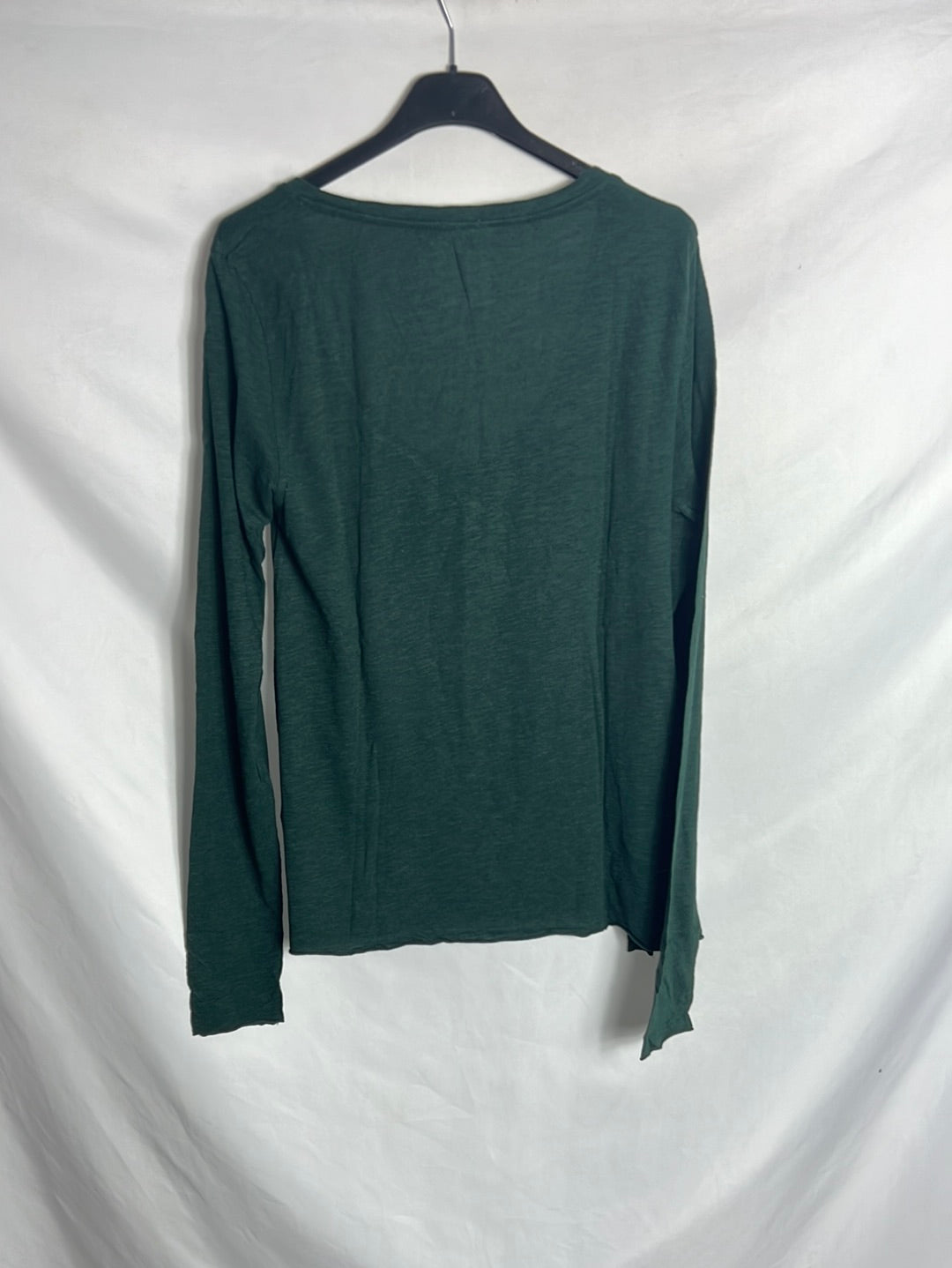 AMERICAN VINTAGE. Long-sleeved green top. TM