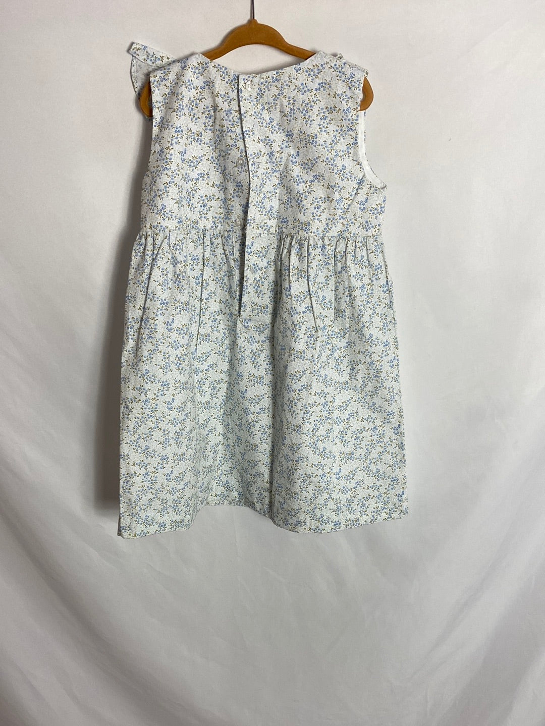 LOLA PALACIOS. Vestido flores sin mangas. T.8 años