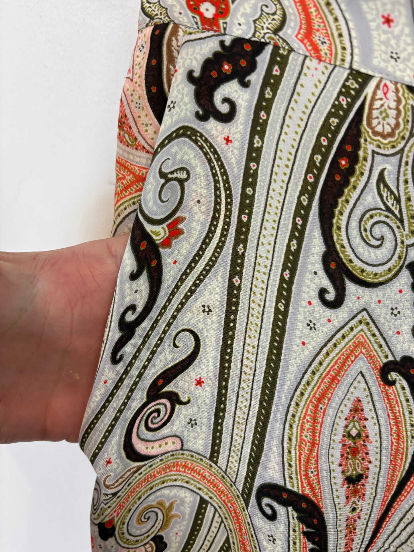 ETRO. Pantalón fluido estampado. T 38