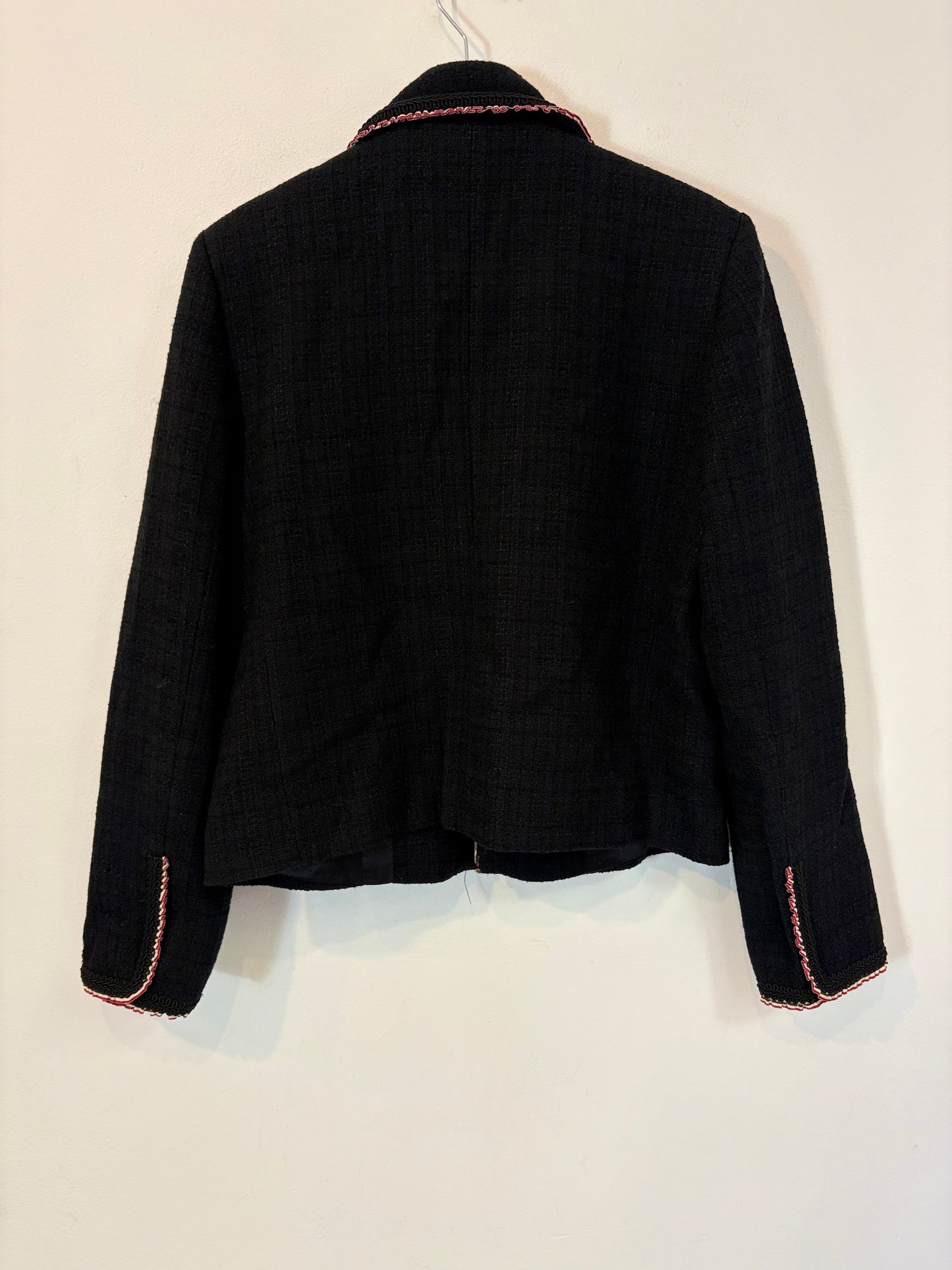 SANDRO. Chaqueta negra tweed bolsillos