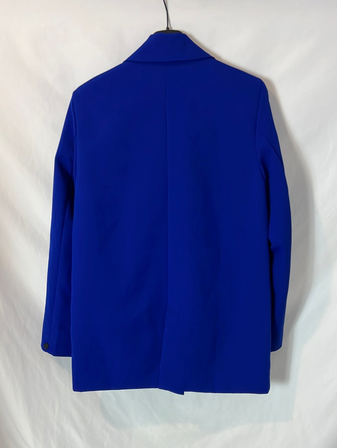 OTRAS. Blazer fluida azul klein T.s