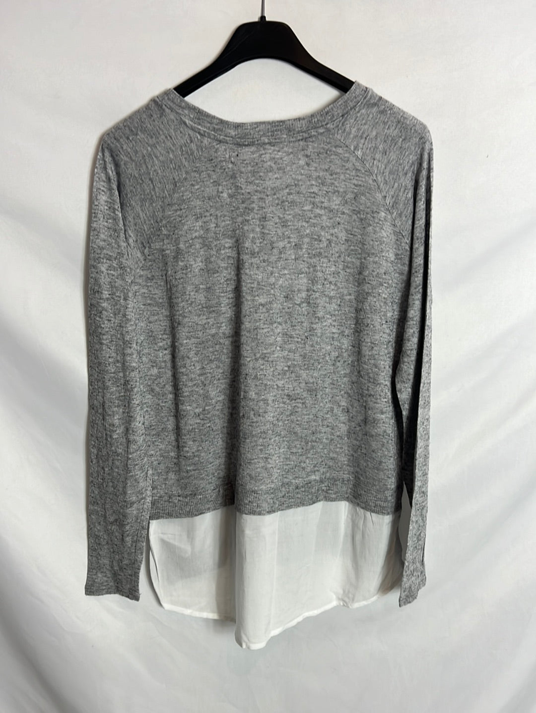 YERSE. Asymmetrical gray sweater. TS