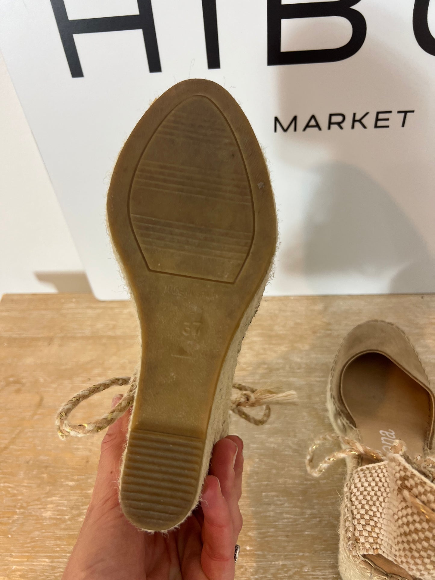 MACARENA. Cuñas beige esparto T.37