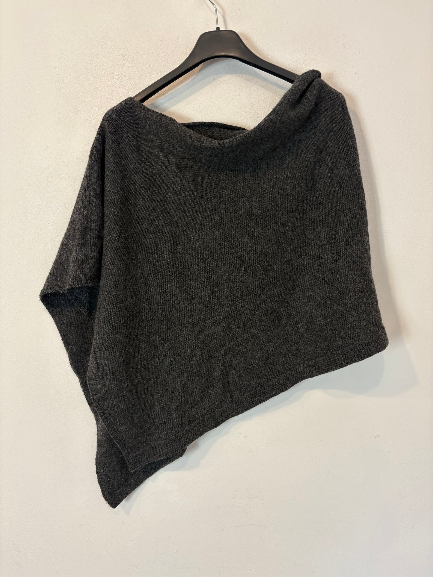 JIGSAW. Capa gris marengo lana