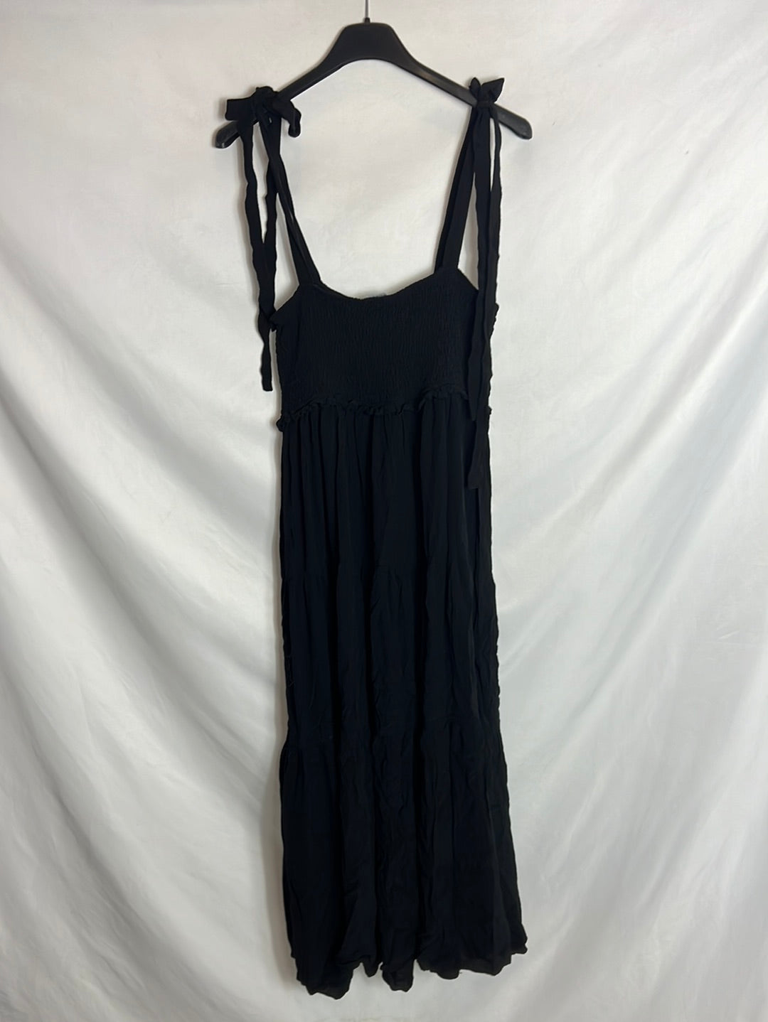 ZARA. Vestido negro midi tirante lazada T.xs